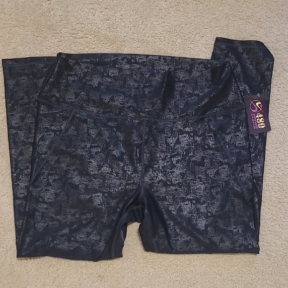 Stylish Leggings and Sport Bra Set - Picture 5 of 6